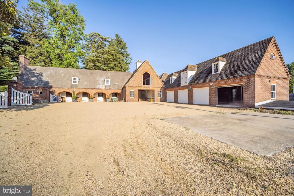 353 LEITCH ROAD, TRACYS LANDING, MD 20779