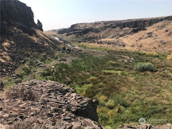 32761 NE K Road, Coulee City, WA 99115