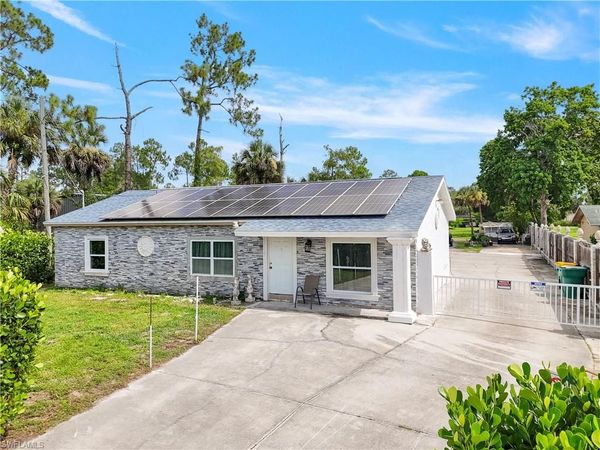 3871 White BLVD, NAPLES, FL 34117