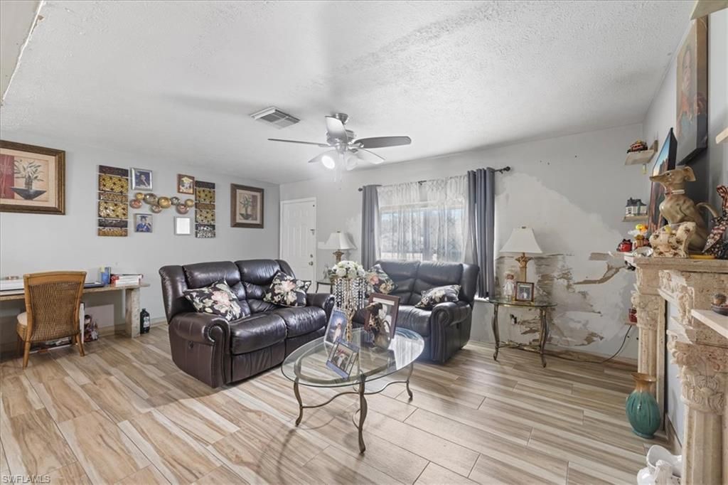 3871 White Blvd, Naples, FL 34117 Photo