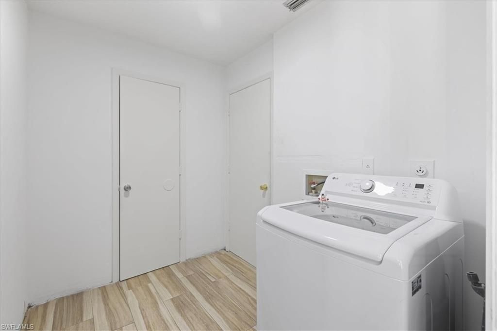 3871 White Blvd, Naples, FL 34117 Photo