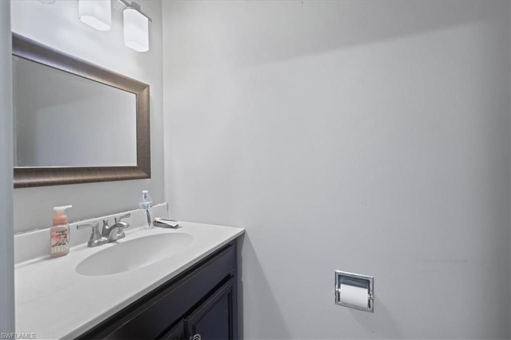 3871 White Blvd, Naples, FL 34117 Photo