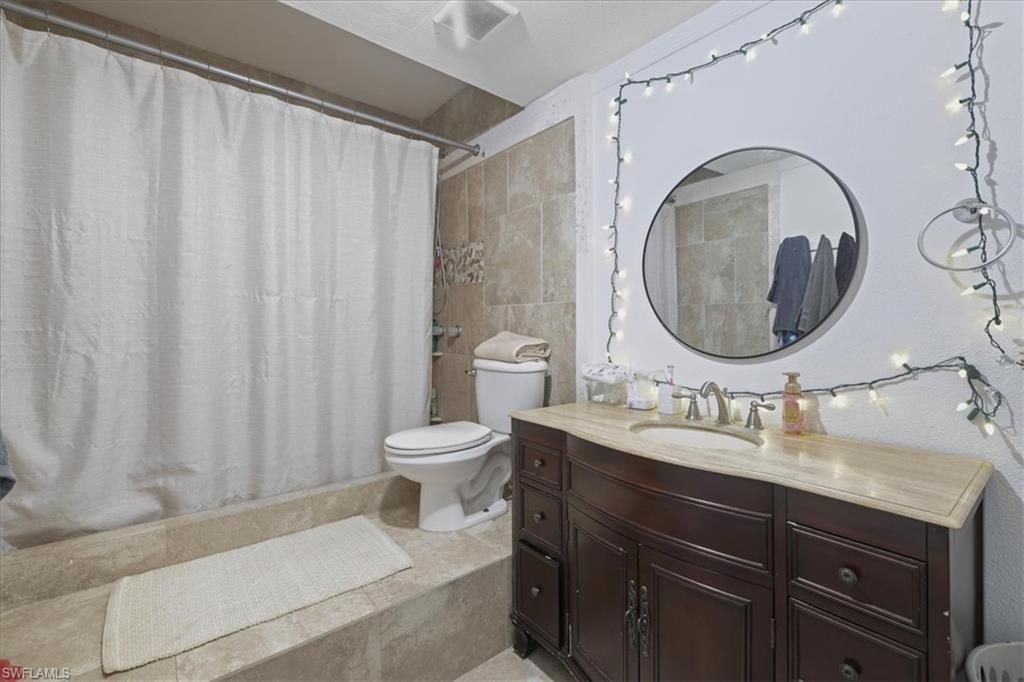 3871 White Blvd, Naples, FL 34117 Photo