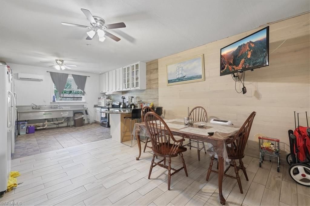 3871 White Blvd, Naples, FL 34117 Photo