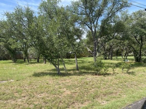 105 Brianna CIR, Johnson City, TX 78636