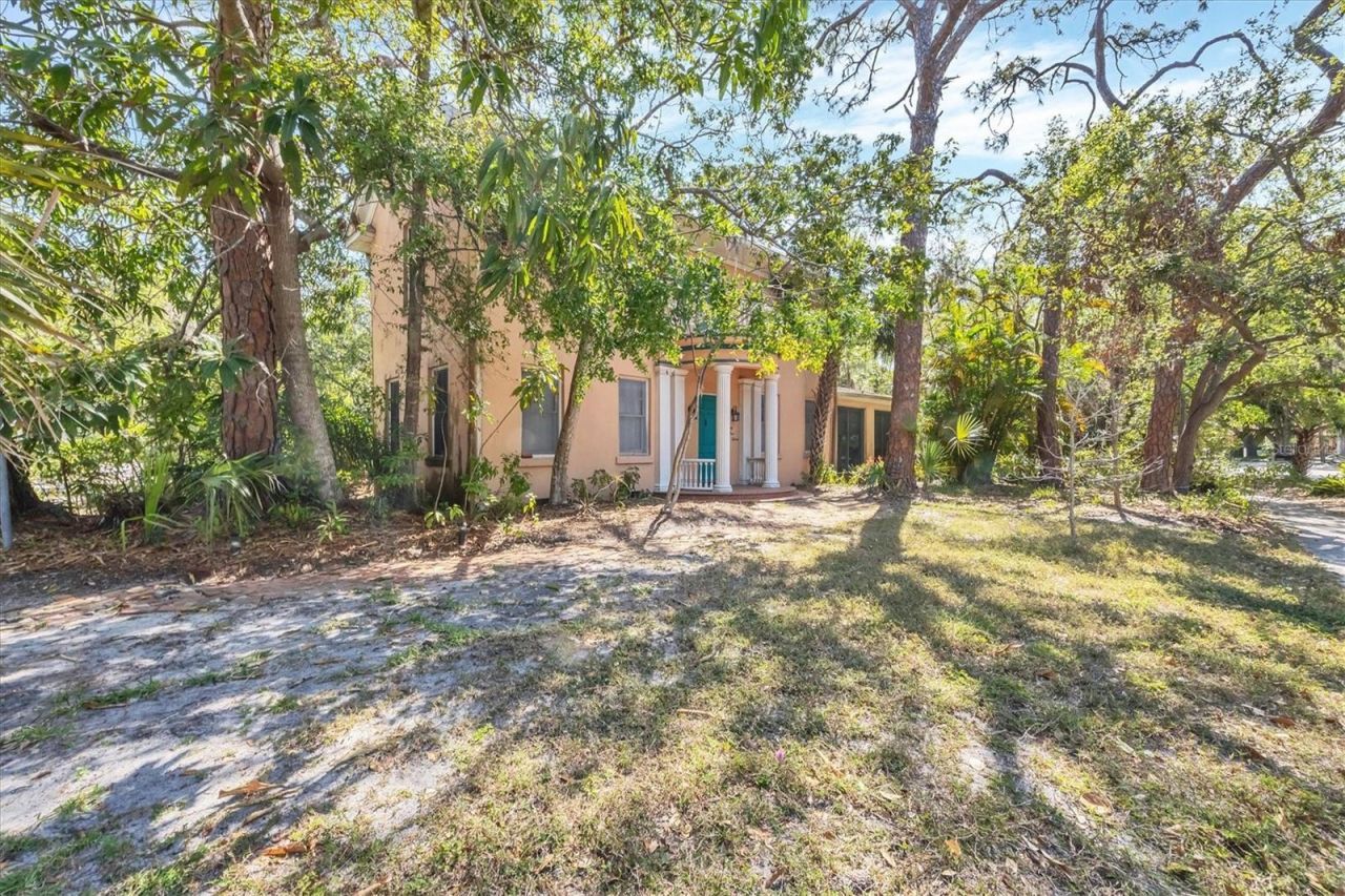 2315 Mcclellan Parkway, Sarasota, FL 34239 Photo