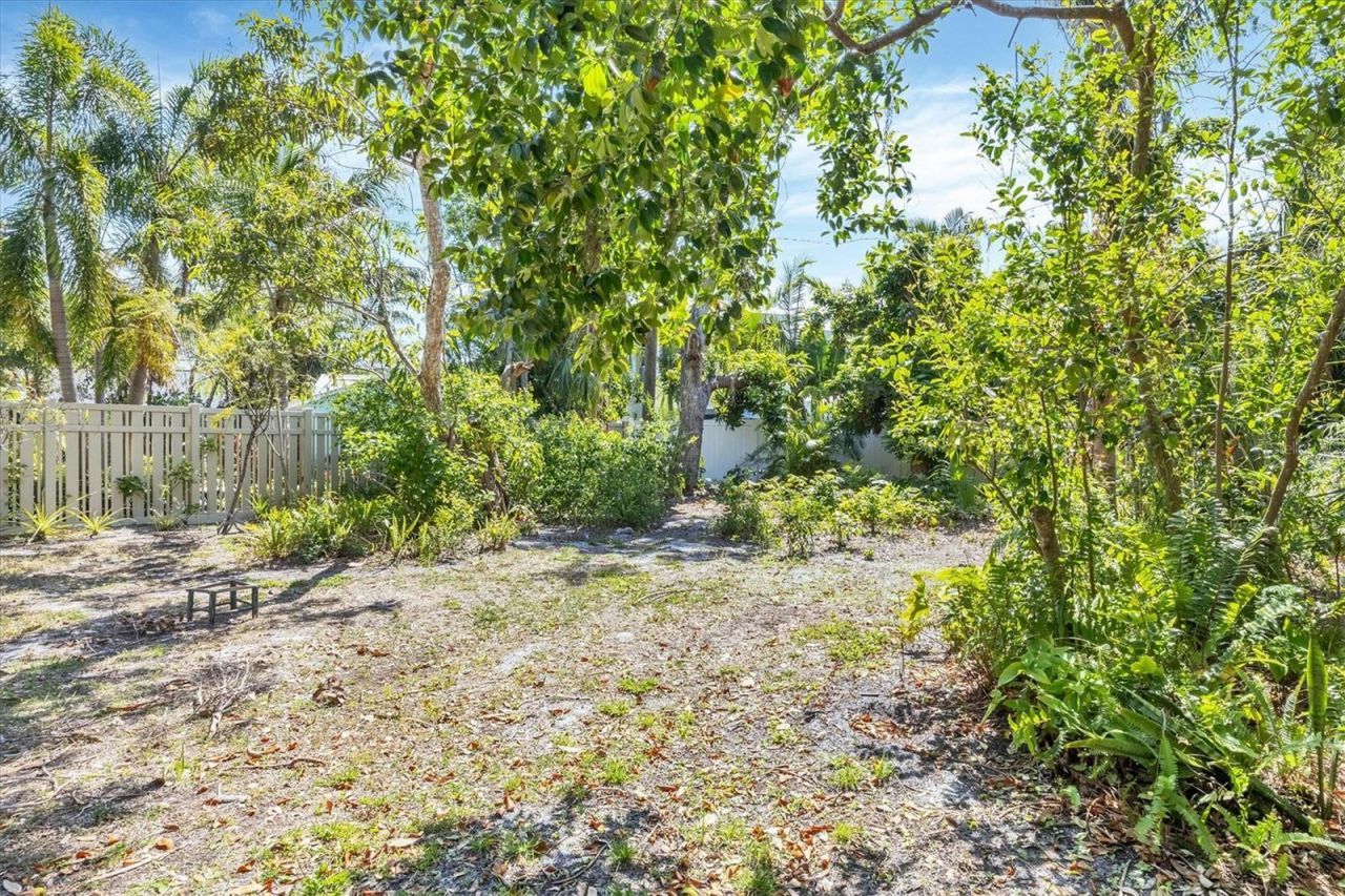 2315 Mcclellan Parkway, Sarasota, FL 34239 Photo