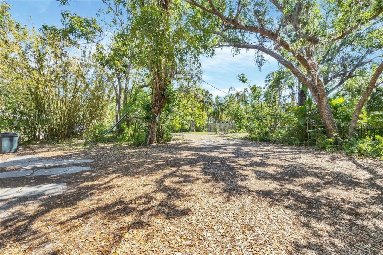 2315 Mcclellan Parkway, Sarasota, FL 34239 Photo