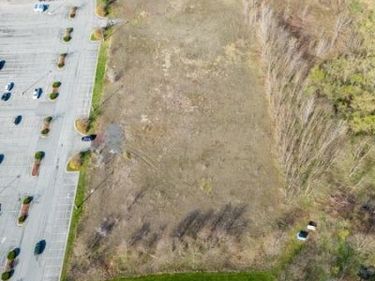 180 Lowes Blvd, Herkimer, NY 13350