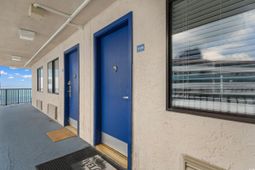 200 76th Ave. N photo 4