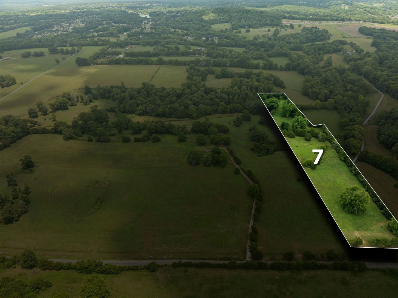 7 Double Branch Rd, Columbia, TN 38401 Main Photo