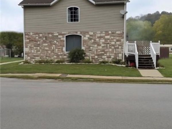 751 Maxwell Ave, La Belle, PA 15450