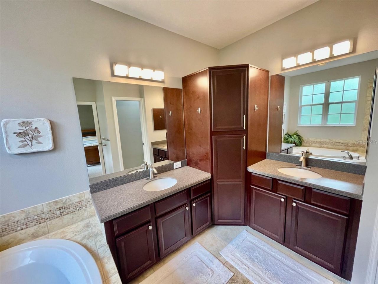 5508 Napa Drive, Sarasota, FL 34243 Photo