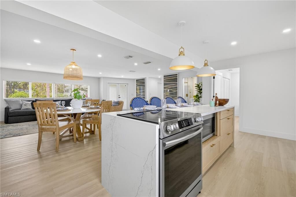 1377 Sand Castle Rd, Sanibel, FL 33957 Photo