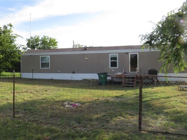 400 W Railway Street, Lometa, TX 76853