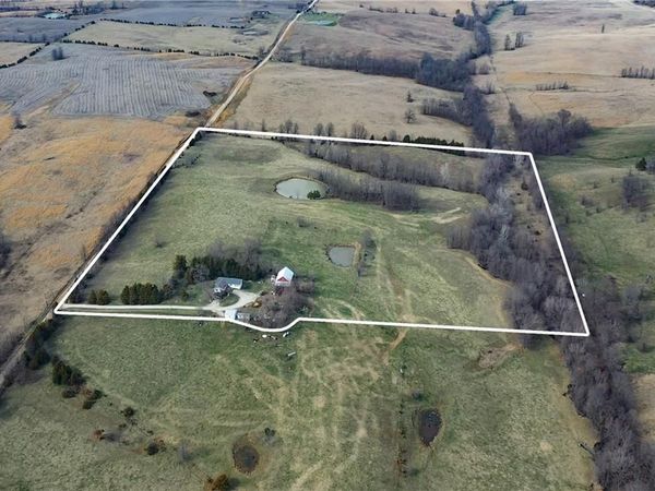 25998 Hemlock Road, Bevier, MO 63532