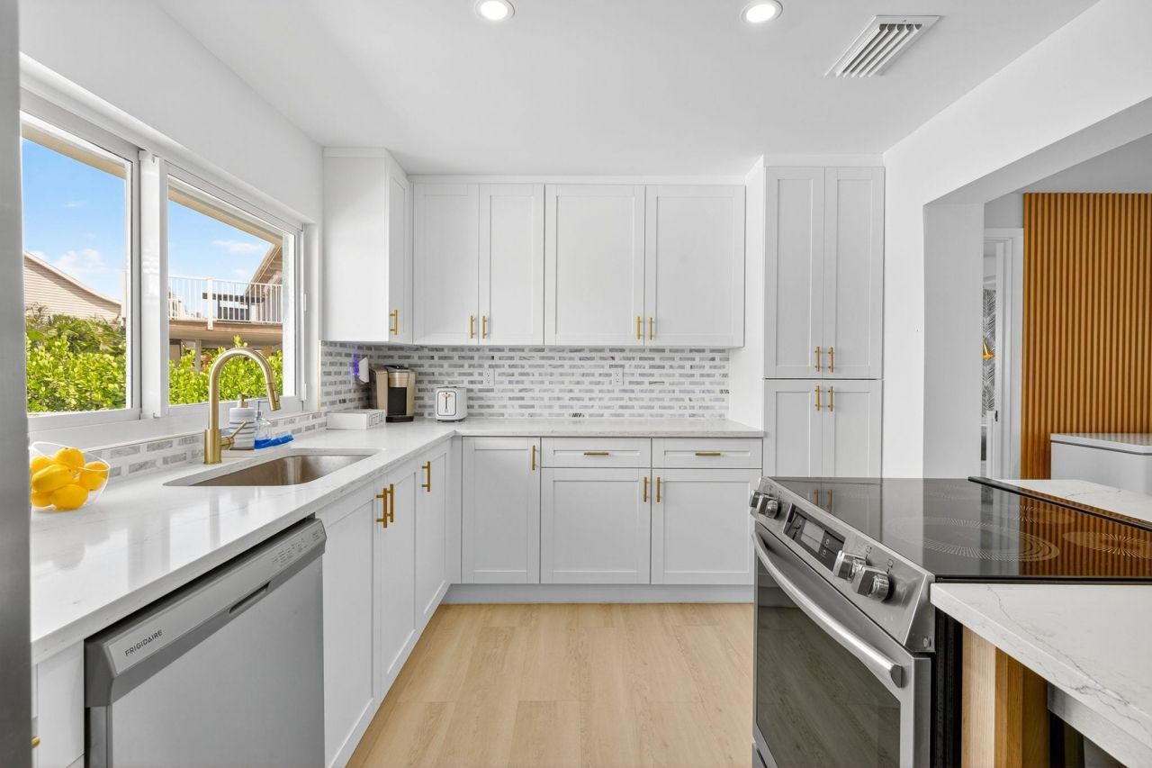 1377 Sand Castle Rd, Sanibel, FL 33957 Photo