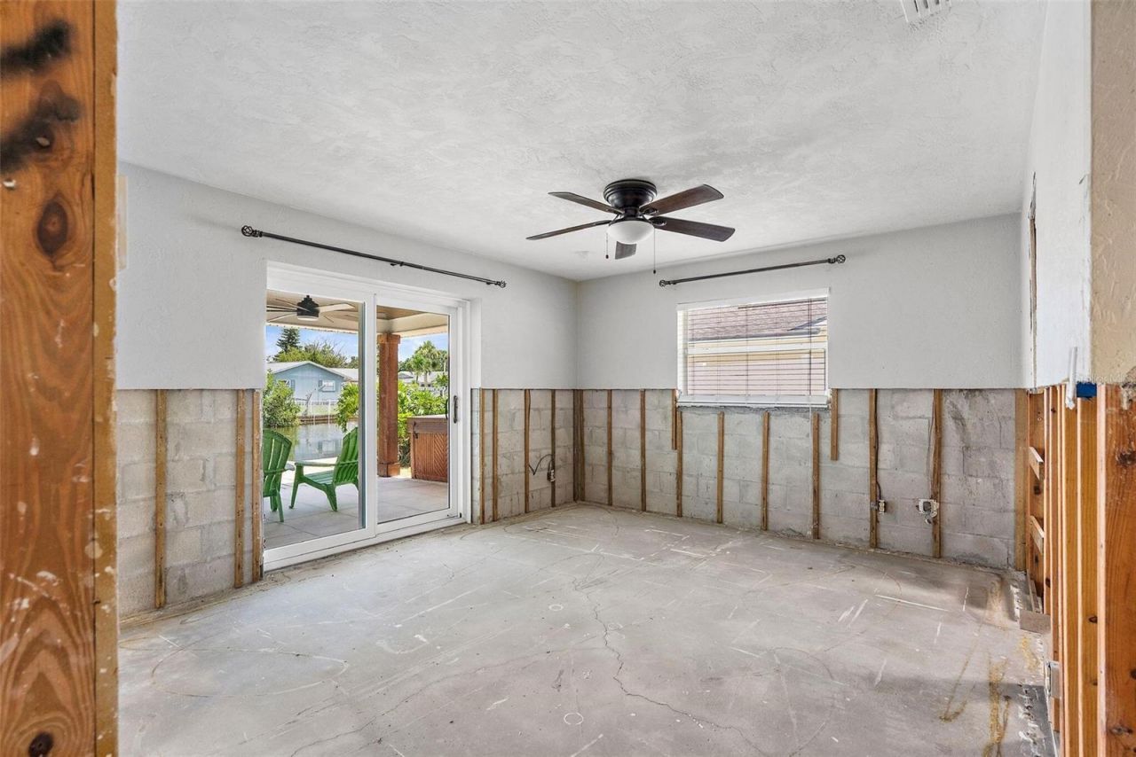 1357 52nd Avenue Ne, Saint Petersburg, FL 33703 Photo