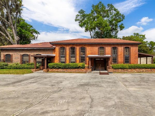 37731 ROBINSON AVENUE, DADE CITY, FL 33523