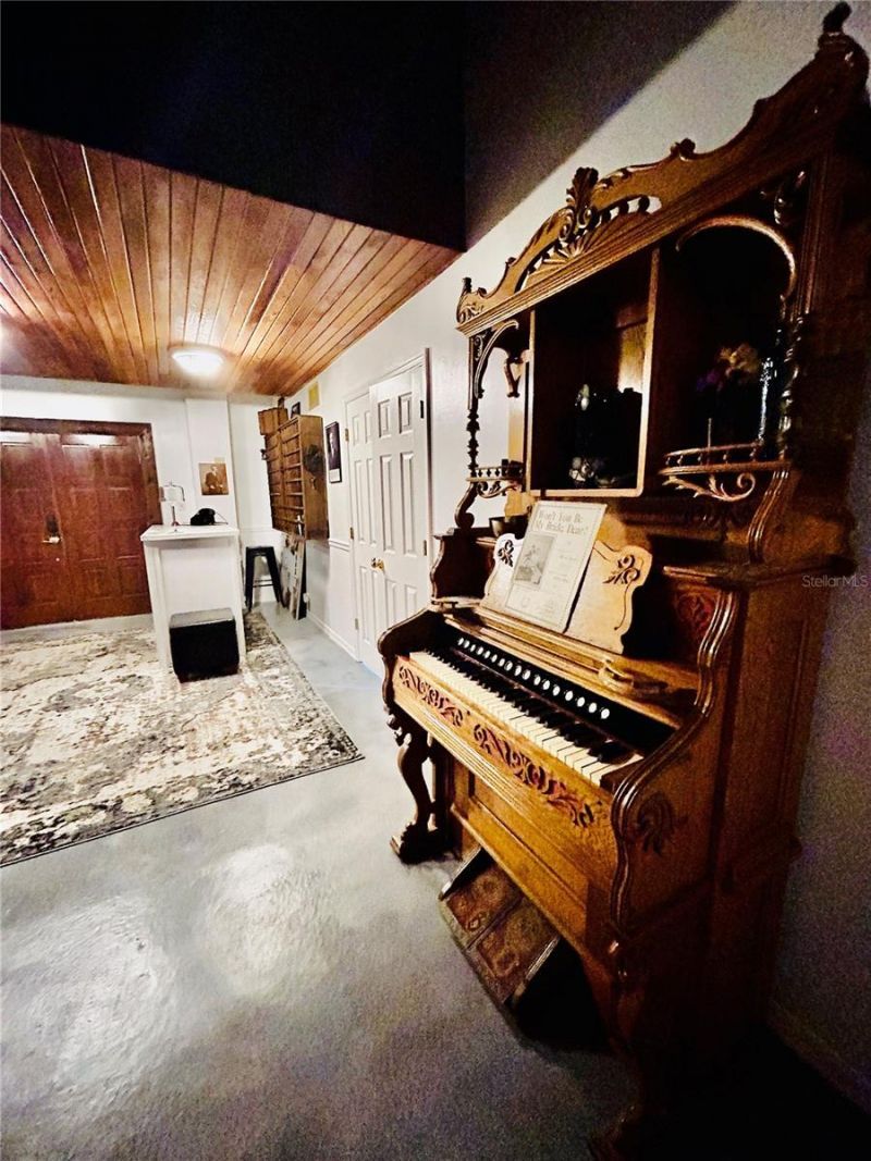 37731 Robinson Avenue, Dade City, FL 33523 Photo