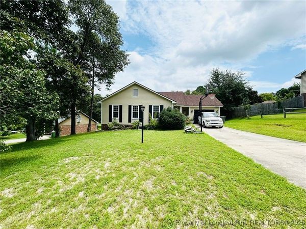 5022 Sycamore Drive, Hope Mills, NC 28348