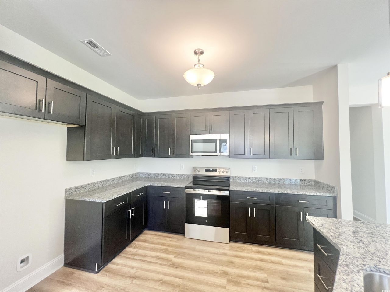 5288 Old Forest Dr. Photo 5