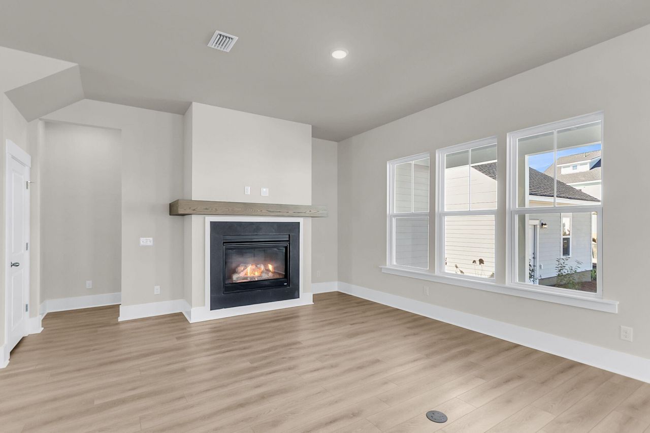 621 June Berry Drive Photo 32