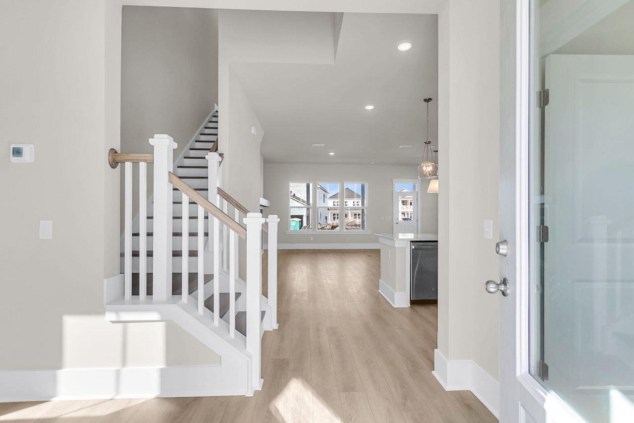 621 June Berry Drive Photo 7