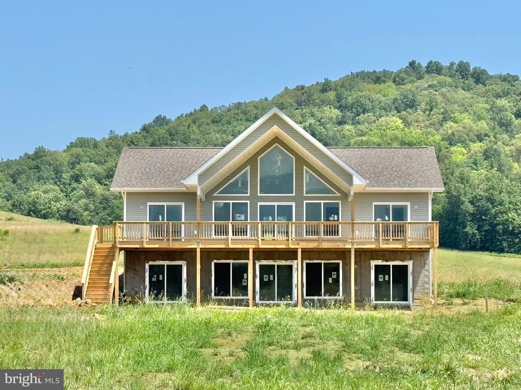 742 Joans Quadrangle Road, Front Royal, VA 22630 Main Photo
