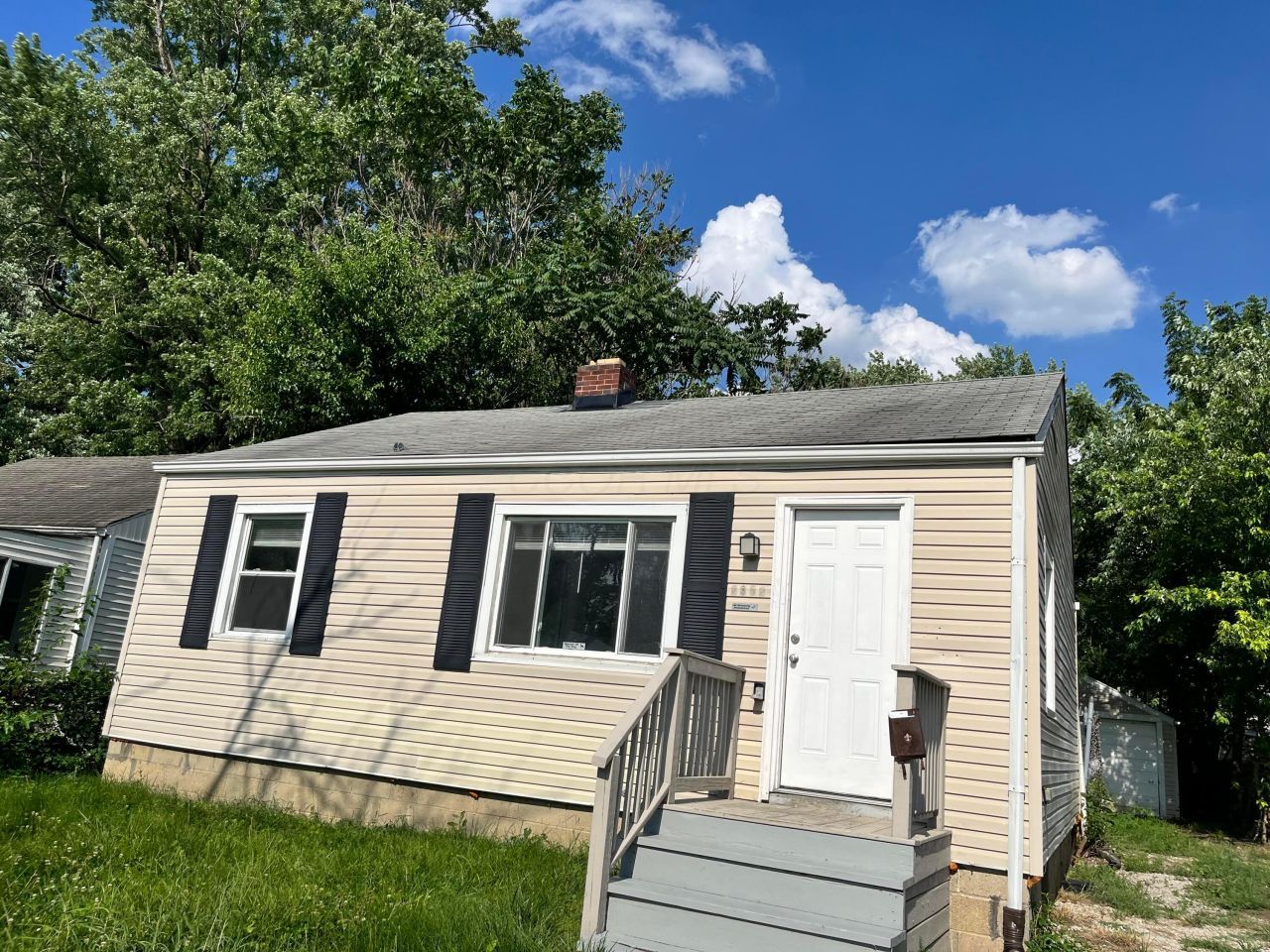 2352 Hiawatha Park Drive, Columbus, OH 43211 Main Photo