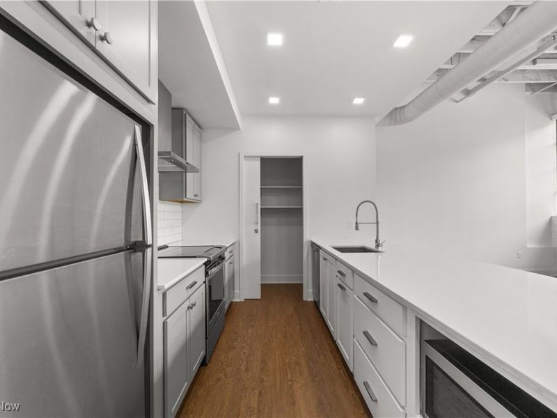 2048 Fulton Road, Unit 107, Cleveland, OH 44113 Photo 27