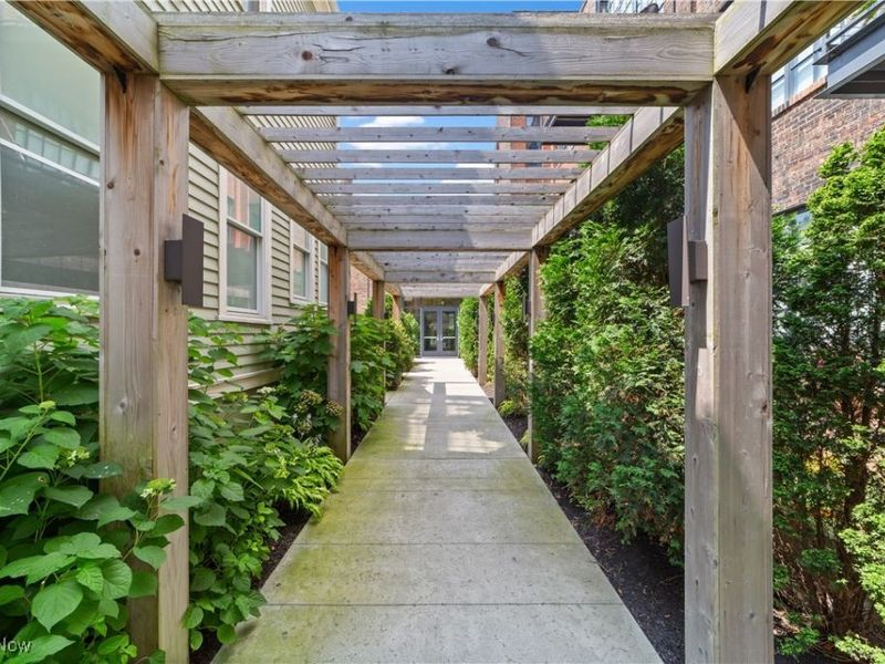 2048 Fulton Road, Unit 107, Cleveland, OH 44113 Photo 5