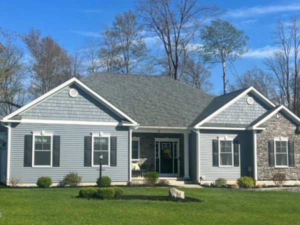 3074 New Williamsburg Drive, Guilderland, NY 12303