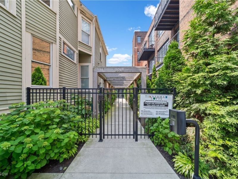 2048 Fulton Road, Unit 114, Cleveland, OH 44113 Photo 3