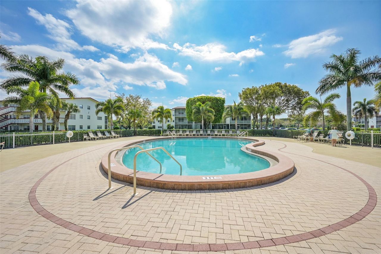 328 Brighton, Unit H, Boca Raton, FL 33434 Photo