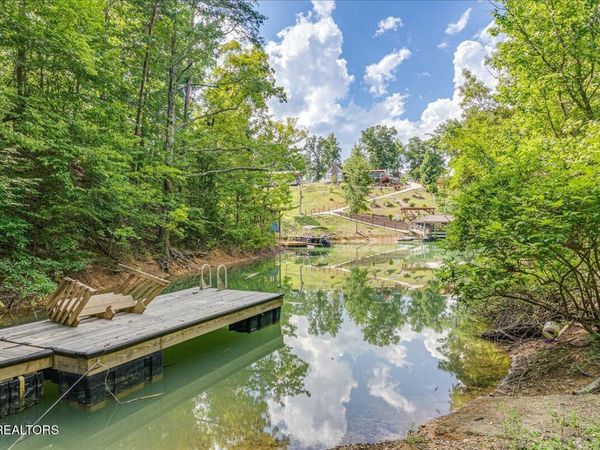 1901 Bootbluff Trail Tr, Dandridge, TN 37725