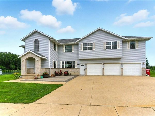 619 Sal Avenue, Dunkerton, IA 50626