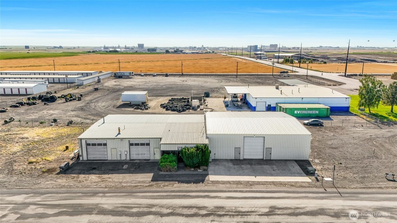 3057 NE Bell Road, Moses Lake, WA 98837 Main Photo