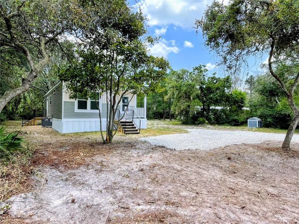 43535 DIXIE DRIVE, PAISLEY, FL 32767