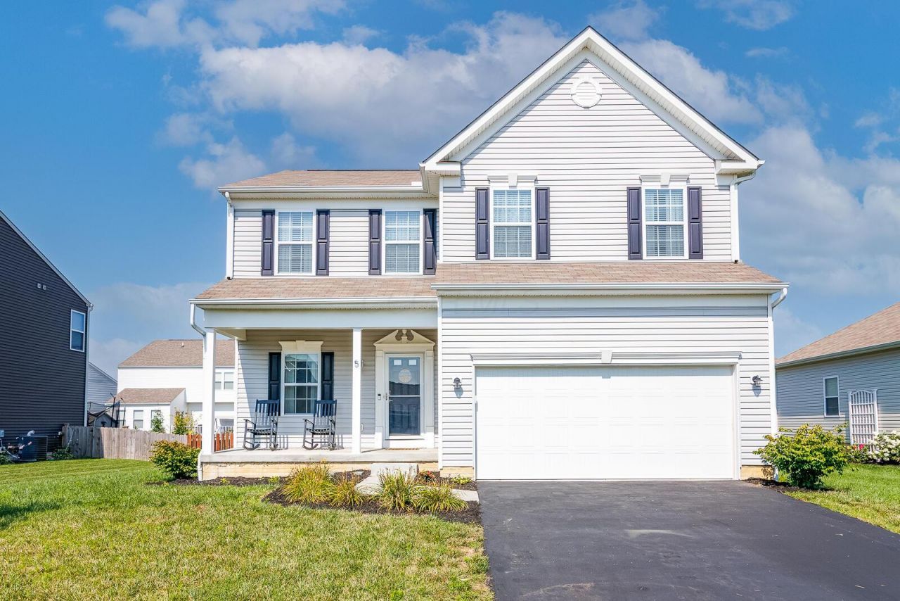 5 Burroughs Drive, Ashville, OH 43103 Main Photo