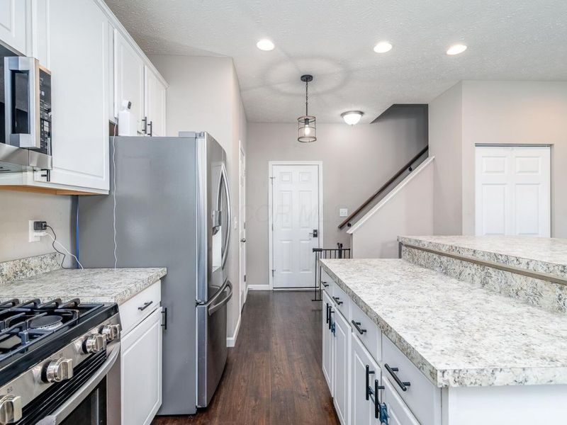 5 Burroughs Drive, Ashville, OH 43103 Photo 6