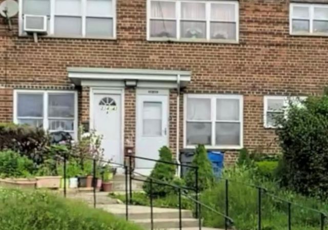 214-37 Hillside Avenue, Unit B, Queens Village, NY 11427 Main Photo
