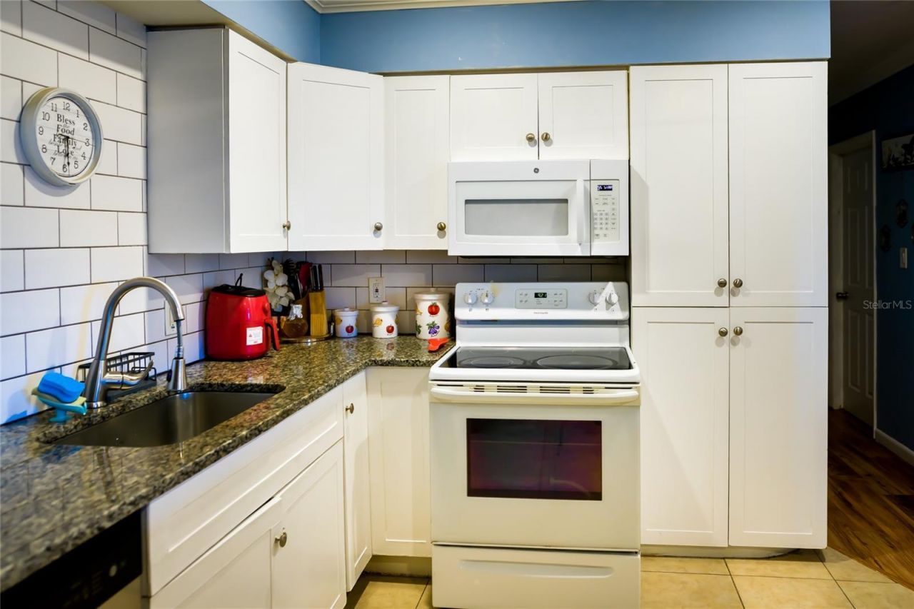 2106 25th Avenue W, Bradenton, FL 34205 Photo