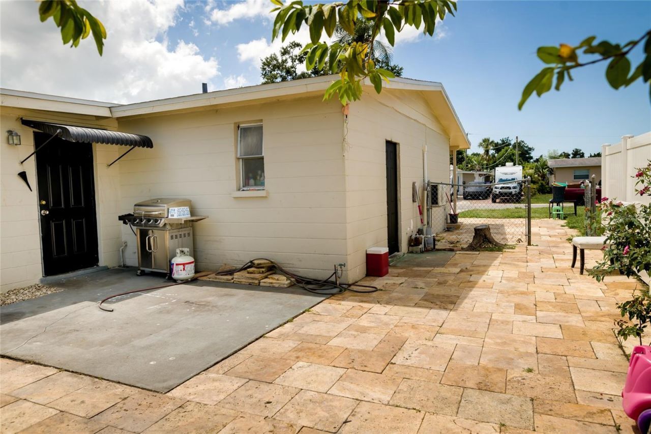 2106 25th Avenue W, Bradenton, FL 34205 Photo