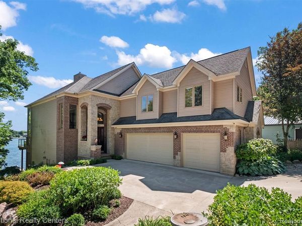 5619 Lakeview Boulevard, Hadley Twp, MI 48438