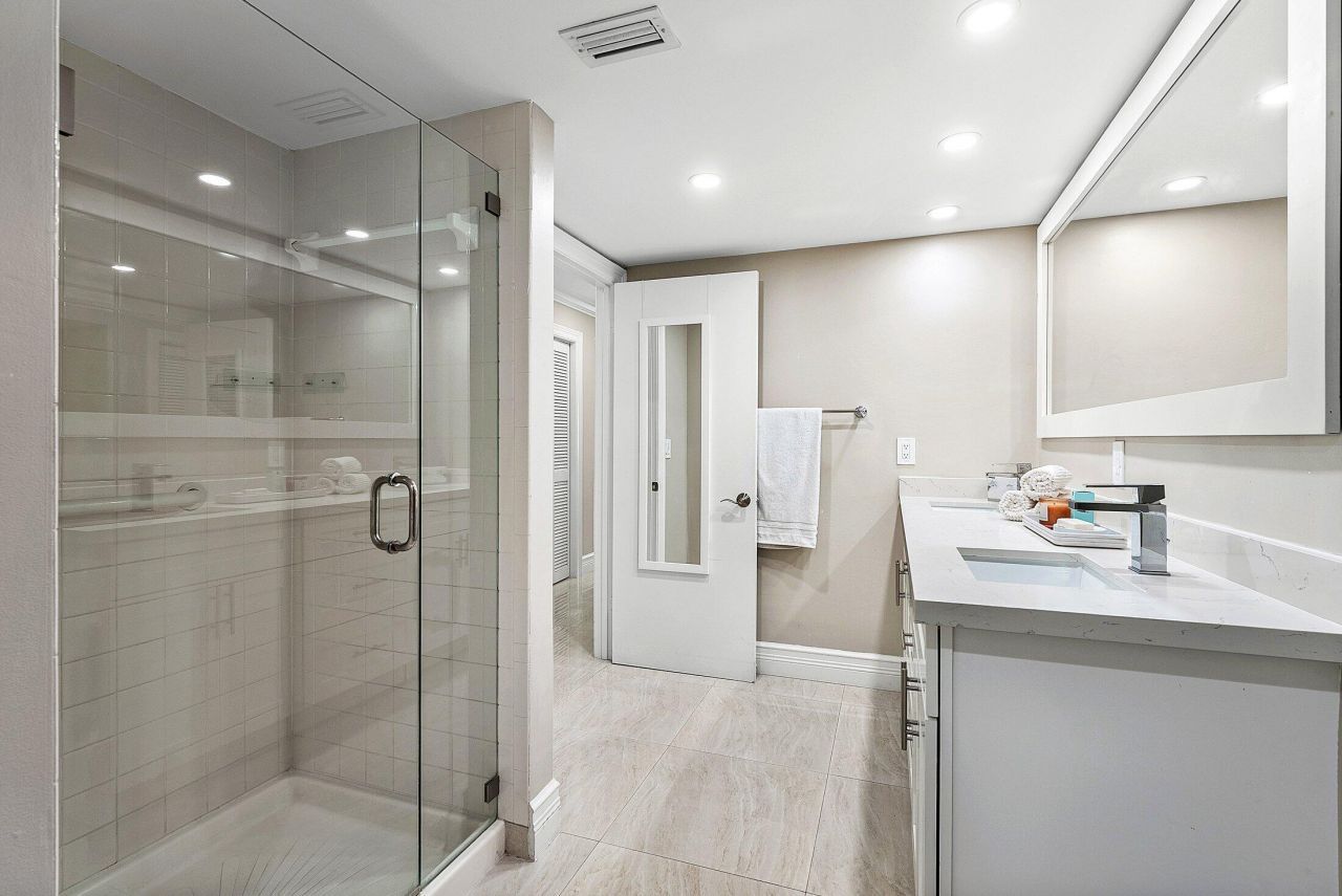 18 Westgate Lane, Unit A, Boynton Beach, FL 33436 Photo