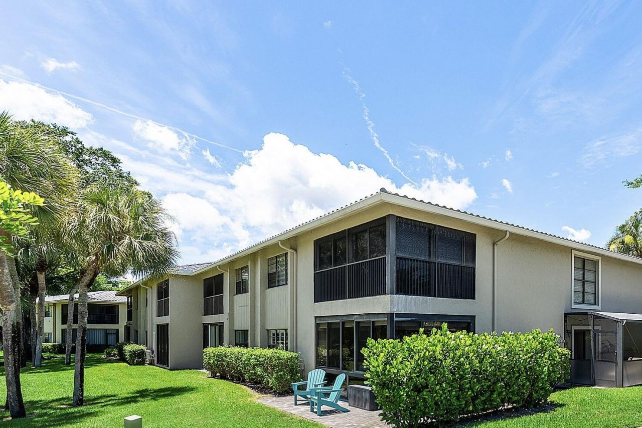 18 Westgate Lane, Unit A, Boynton Beach, FL 33436 Photo