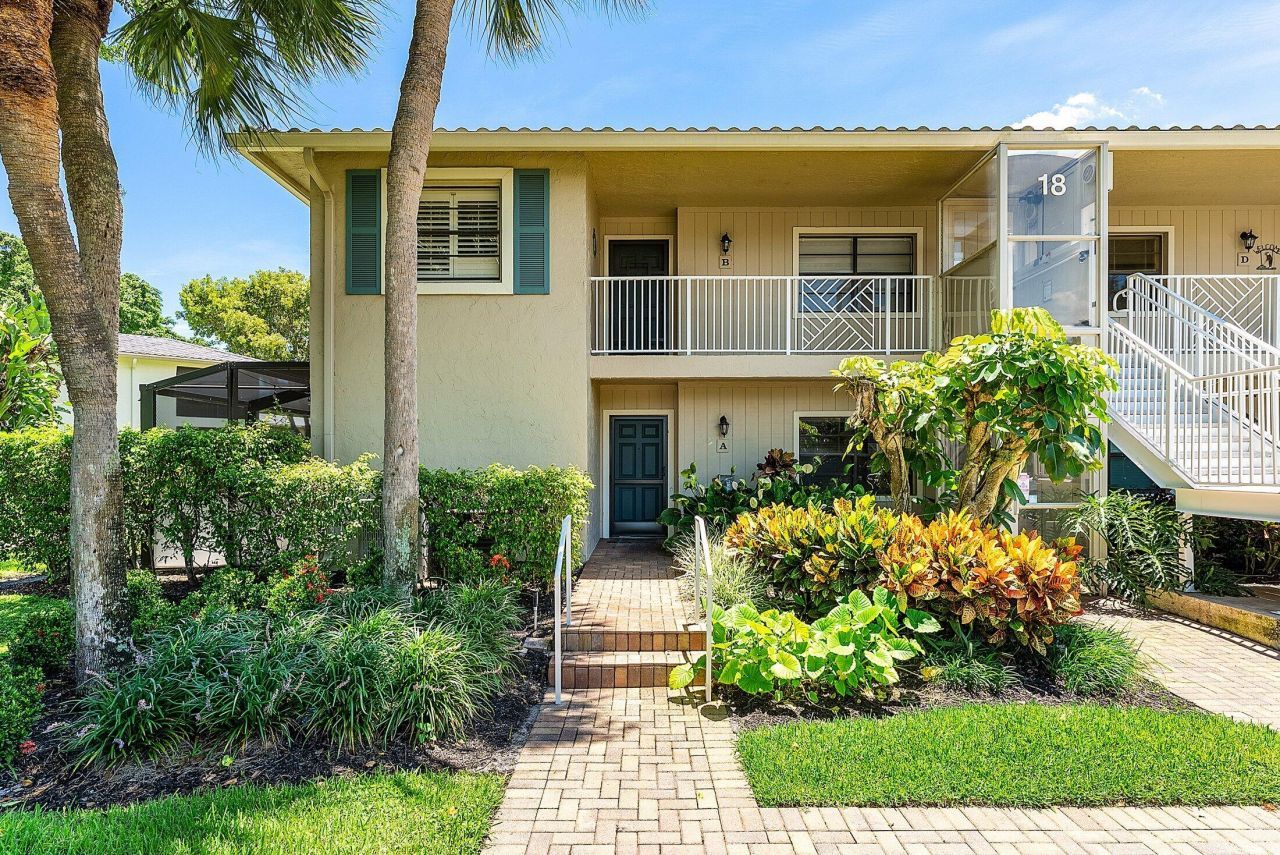 18 Westgate Lane, Unit A, Boynton Beach, FL 33436 Photo