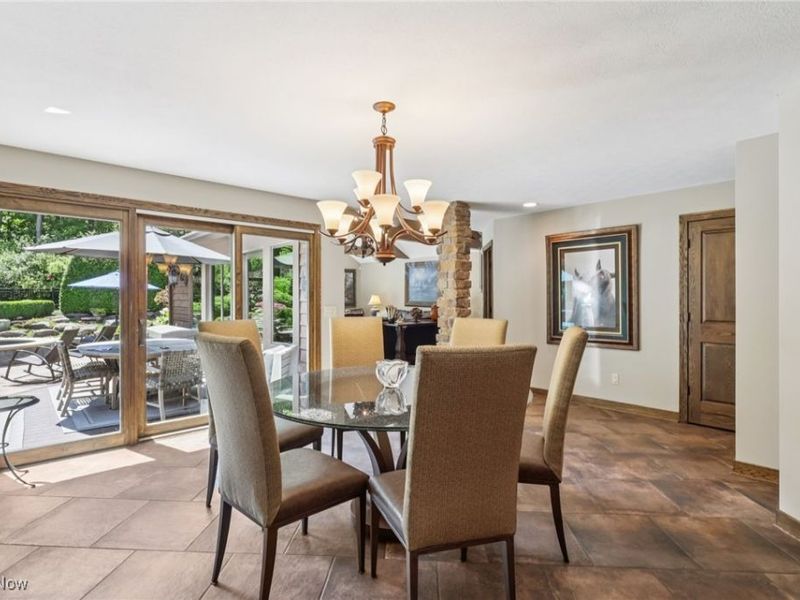 780 Village Circle, Gates Mills, OH 44040 Photo 8