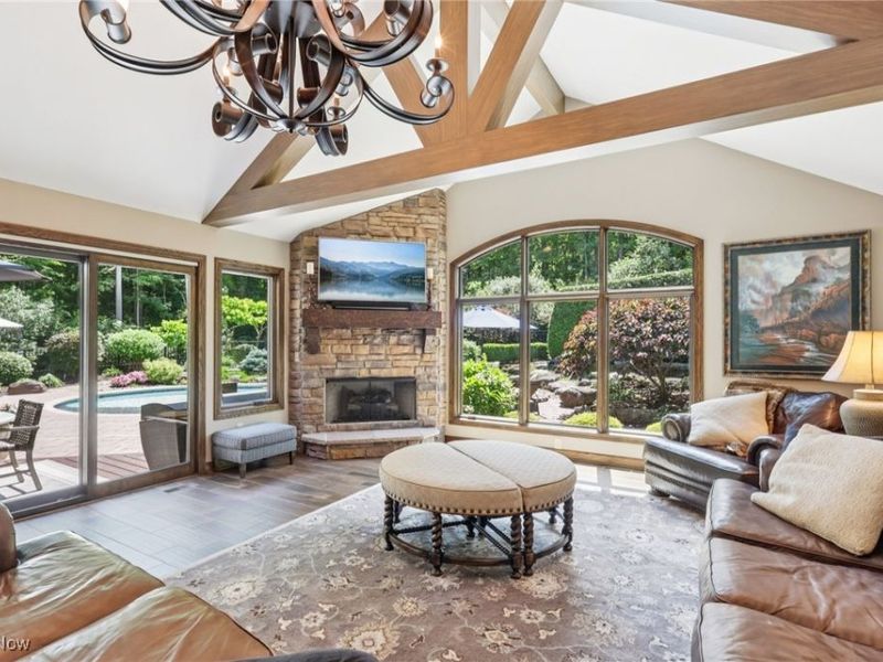 780 Village Circle, Gates Mills, OH 44040 Photo 9